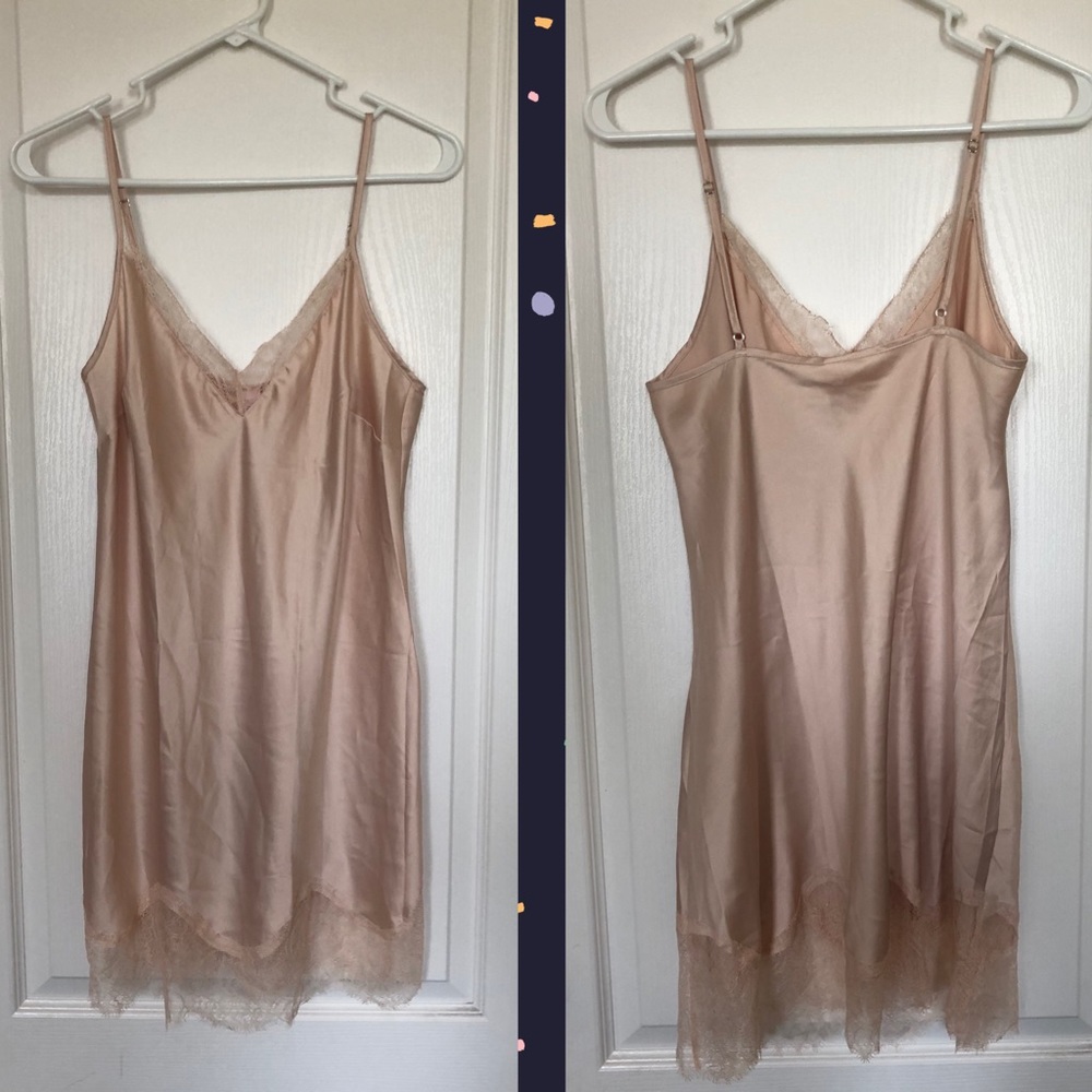 NWOT Victoria’s Secret Nude Slip